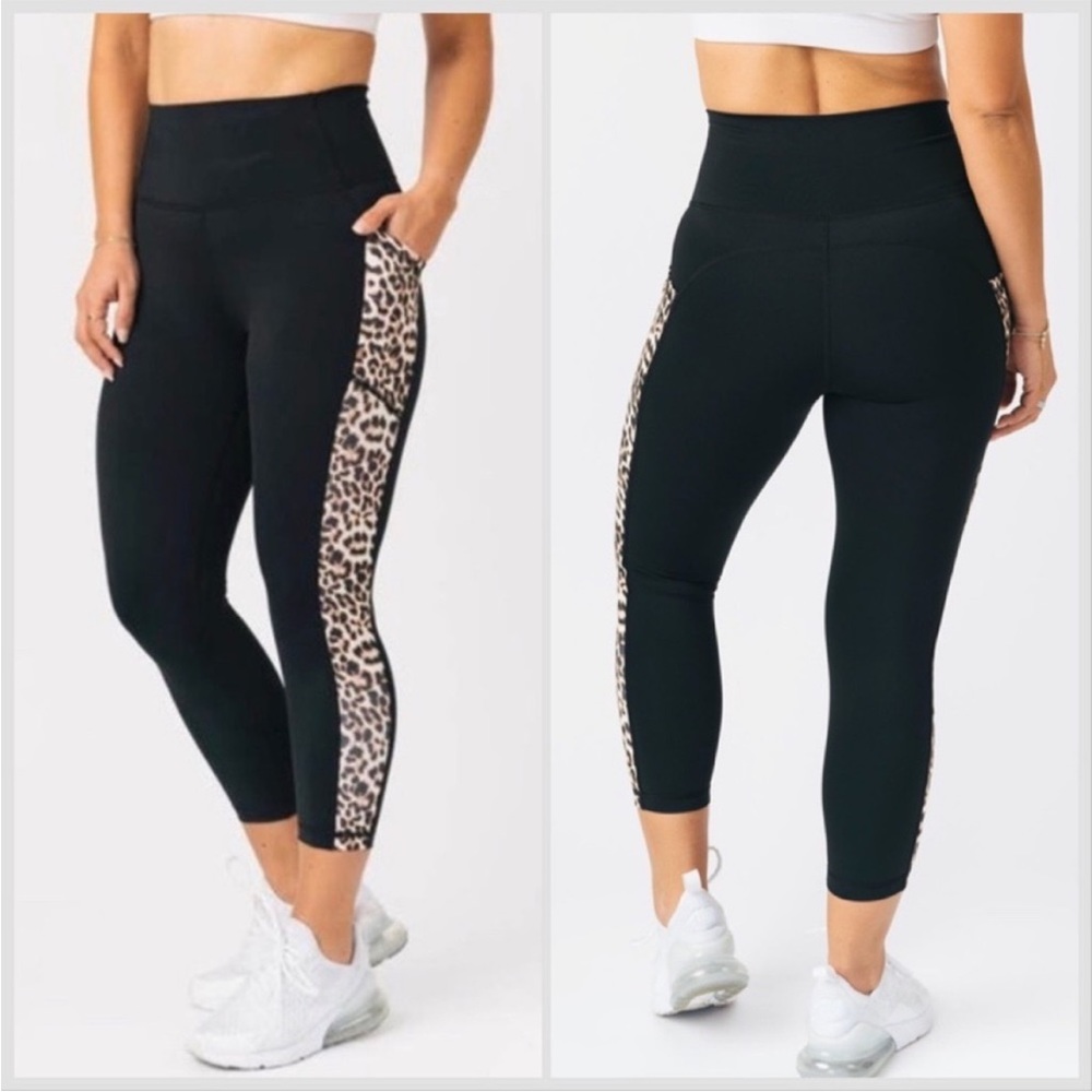 Zyia Leopard Pocket Brilliant High Rise Capri 20” Leggings SZ 4 EUC